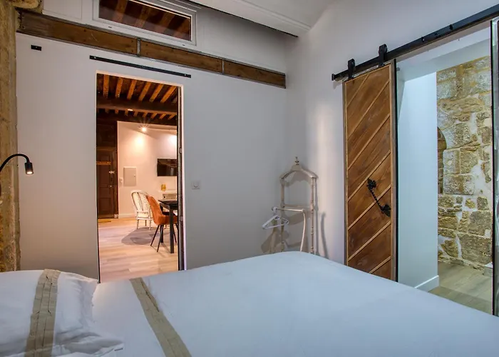 Charme, Centre, Monument Historique, 